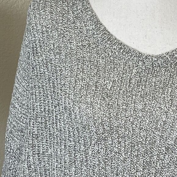 BRANDY MELVILLE V-neck Light Gray Lance Slub Sweater Pullover One Size - Picture 4 of 4